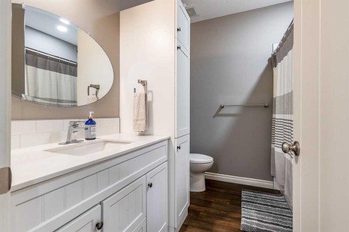32 Hamptons Crescent Se, Medicine Hat, AB 