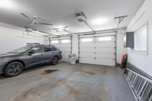 32 Hamptons Crescent Se, Medicine Hat, AB 