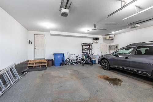 32 Hamptons Crescent Se, Medicine Hat, AB 