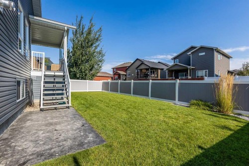 32 Hamptons Crescent Se, Medicine Hat, AB 