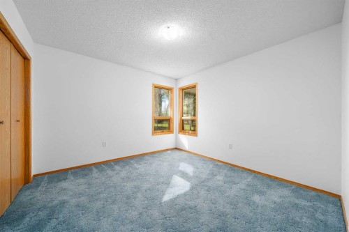150 Chudleigh Street, Etzikom, AB 