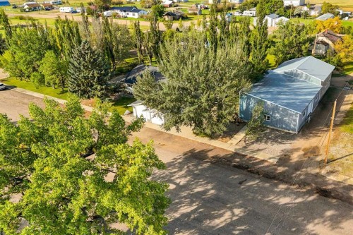 150 Chudleigh Street, Etzikom, AB 