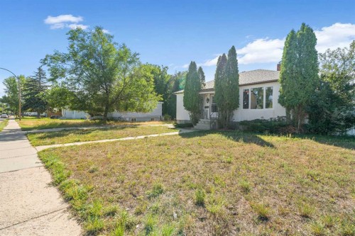 227 4 Street Sw, Medicine Hat, AB 
