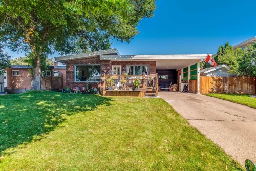 362 7 Street NW Medicine Hat, AB T1A 6N6