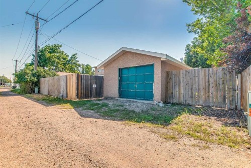 362 7 Street Nw, Medicine Hat, AB 