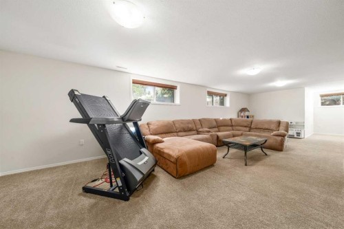 2448 7 Avenue Ne, Medicine Hat, AB 