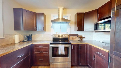 51 3 Street Ne, Medicine Hat, AB 