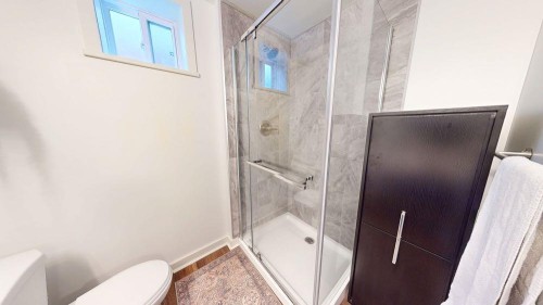 51 3 Street Ne, Medicine Hat, AB 