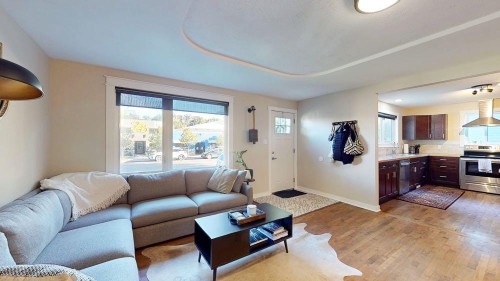 51 3 Street Ne, Medicine Hat, AB 