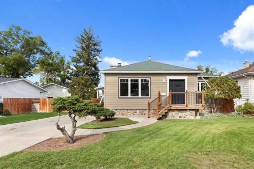 44 8 Street Ne, Medicine Hat, AB 
