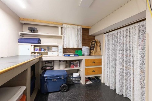 44 8 Street Ne, Medicine Hat, AB 