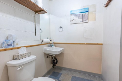 1944 11 Avenue Nw, Medicine Hat, AB 