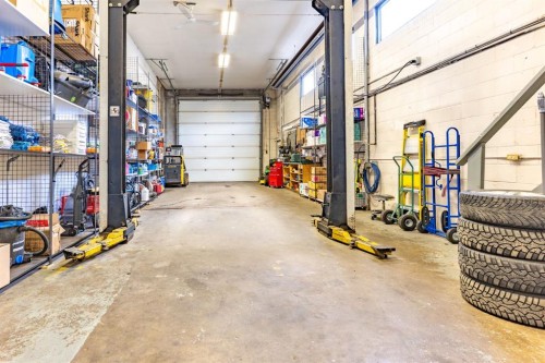 1944 11 Avenue Nw, Medicine Hat, AB 