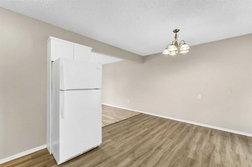 218 Carry Drive Se, Medicine Hat, AB 
