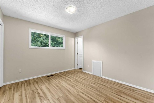 218 Carry Drive Se, Medicine Hat, AB 