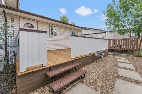 218 Carry Drive Se, Medicine Hat, AB 