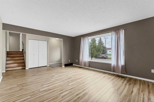 218 Carry Drive Se, Medicine Hat, AB 