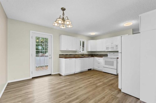 218 Carry Drive Se, Medicine Hat, AB 