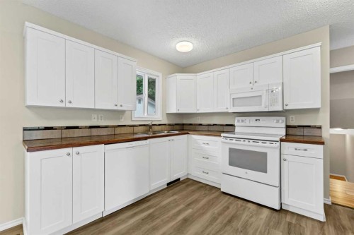 218 Carry Drive Se, Medicine Hat, AB 