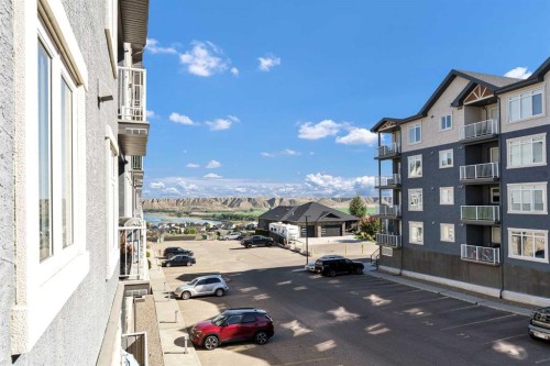 305-19 Terrace View Ne, Medicine Hat, AB 