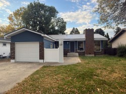 729 3 Street NW Medicine Hat, AB T1A 7P6
