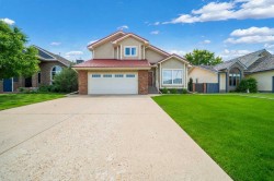 11 Taylor Crescent SEMedicine Hat, AB T1B 3X5