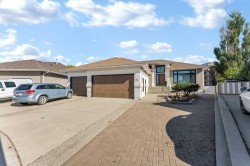 80 Vintage Meadows Place SE Medicine Hat, AB T1B 4G8