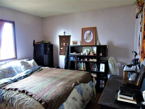 74032 Birch Avenue, Widewater, AB - Indoor Photo Showing Bedroom