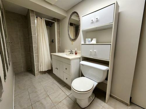 5022 10Th Ave, Edson, AB - Indoor Photo Showing Bathroom