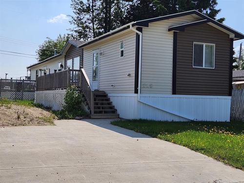 225 5Th Street, Fox Creek, AB - Outdoor With Exterior