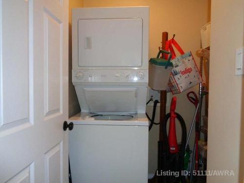 8-414 41 Street, Edson, AB - Indoor Photo Showing Laundry Room
