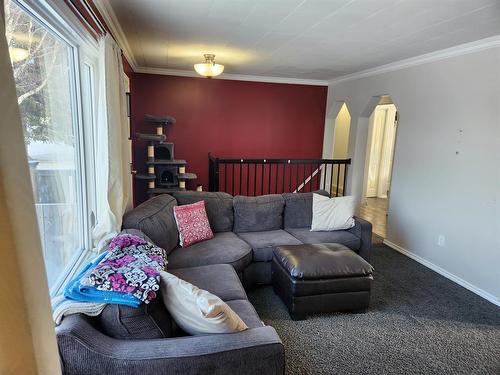 23 Centenial Crescent, Swan Hills, AB - Indoor Photo Showing Living Room