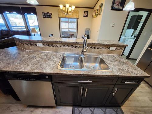 812 5A Street, Fox Creek, AB - Indoor Photo Showing Kitchen With Double Sink