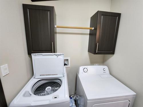 812 5A Street, Fox Creek, AB - Indoor Photo Showing Laundry Room