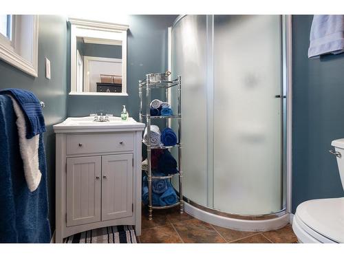 74 Baptiste Drive, South Baptiste, AB - Indoor Photo Showing Bathroom