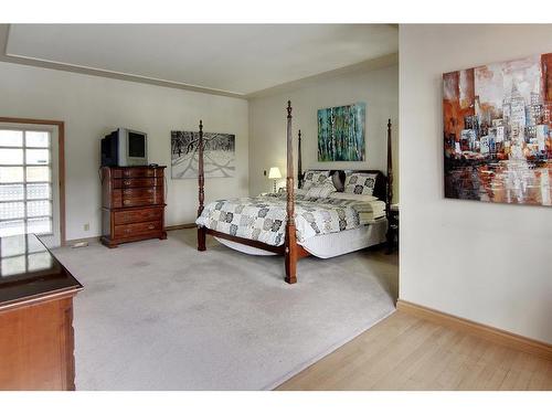 4 Cascade Court, Banff, AB - Indoor Photo Showing Bedroom