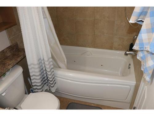4111 15 Avenue, Edson, AB - Indoor Photo Showing Bathroom