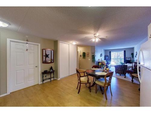 306-777 48 Street, Edson, AB - Indoor Photo Showing Dining Room