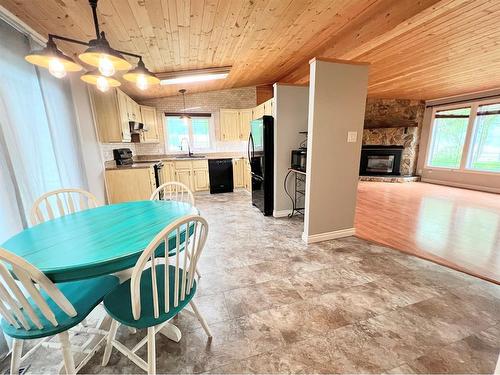 194073 Township Road 643, Rural Athabasca County, AB - Indoor Photo Showing Dining Room
