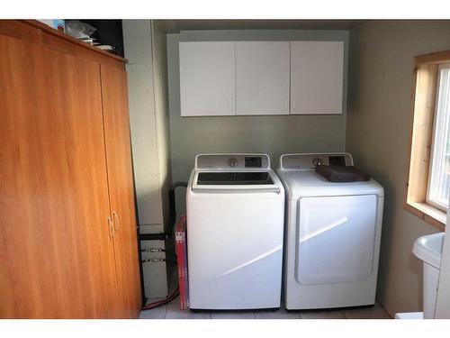 1805 63 Street, Edson, AB - Indoor Photo Showing Laundry Room