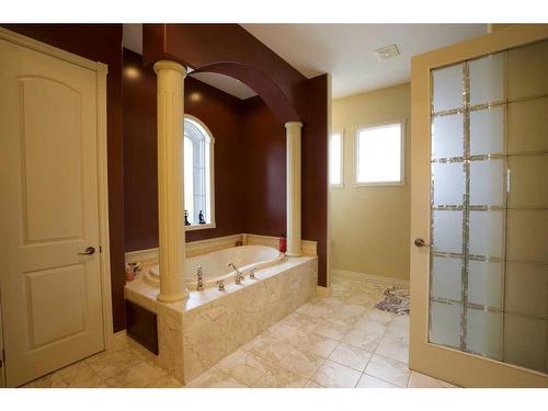 102 Appleyard Cove, Hinton, AB - Indoor Photo Showing Bathroom
