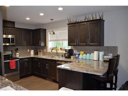 194077 Township Road 643, Rural Athabasca County, AB - Indoor Photo Showing Kitchen With Double Sink