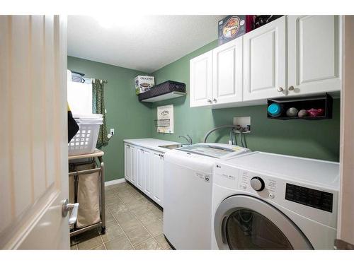223077 Township Road 672, Rural Athabasca County, AB - Indoor Photo Showing Laundry Room