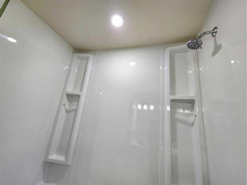 54023 Highway 751, Rural Yellowhead County, AB - Indoor Photo Showing Bathroom