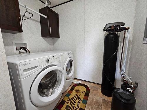 106, 590079 Range Road 113, Rural Woodlands County, AB - Indoor Photo Showing Laundry Room