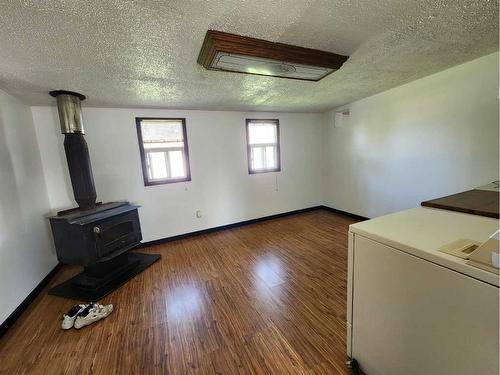 5621 51 Street, Niton Junction, AB - Indoor Photo Showing Other Room