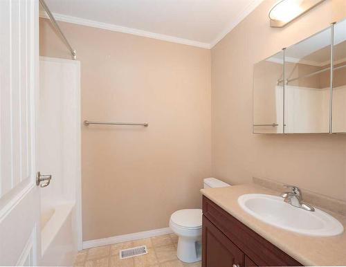 101-2814 48 Avenue, Athabasca, AB - Indoor Photo Showing Laundry Room