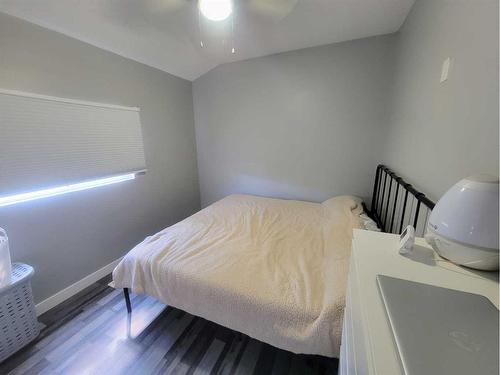 514 65 Street, Edson, AB - Indoor Photo Showing Bedroom