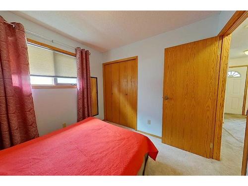 4716 49 Street, Athabasca, AB - Indoor Photo Showing Bedroom