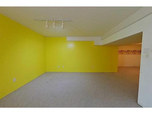 4716 49 Street, Athabasca, AB - Indoor Photo Showing Other Room
